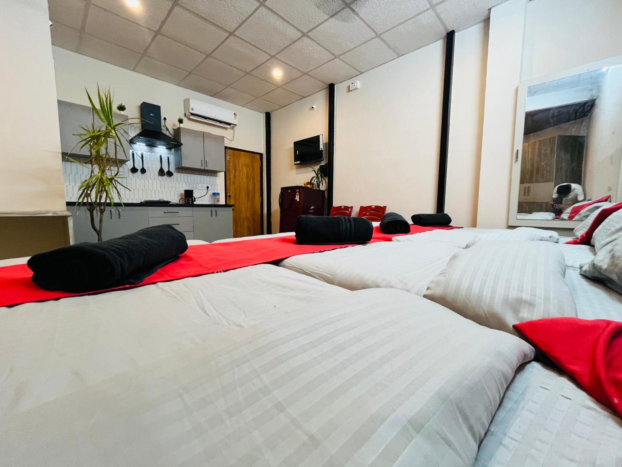 Adh Hazel Wood Hotel ไมซอร์ ภายนอก รูปภาพ